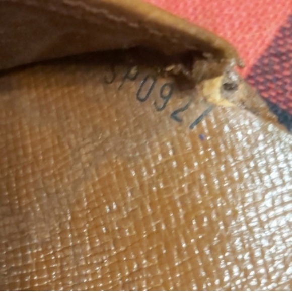 Louis Vuitton Monogram Tresor Wallet - Picture 11 of 14